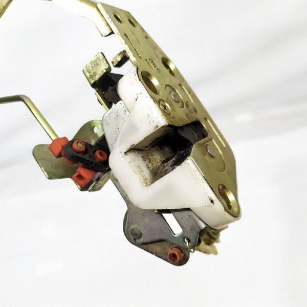 Fechadura Porta Traseira Direita Chery Qq 2012    28122