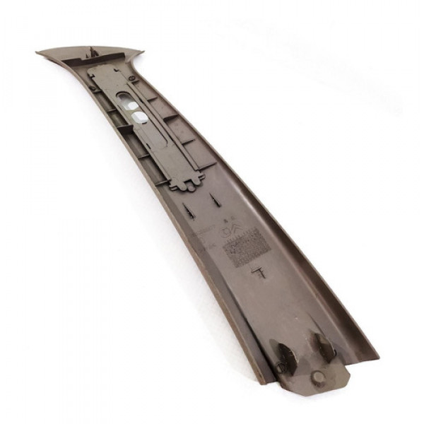 Capa Superior Coluna Central Direita Citroen Picasso 2002   