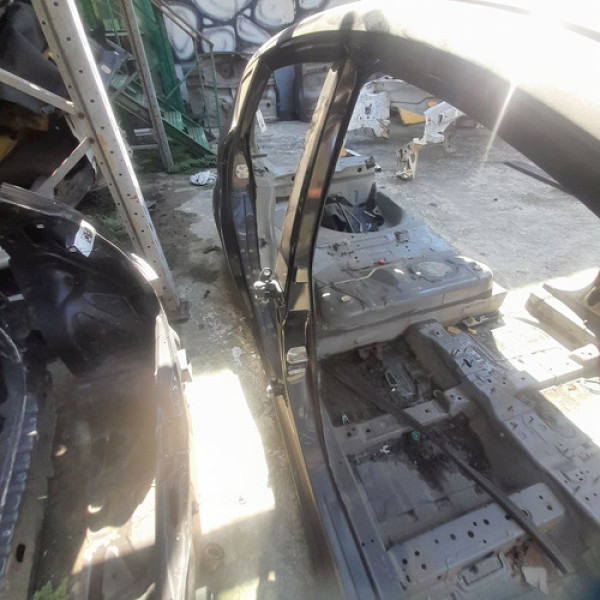 Coluna Central Direita Ford Fiesta 2013    185817