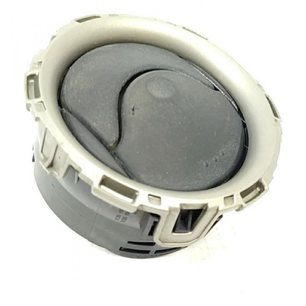 Difusor Ar Esquerdo Painel Nissan March 1.6s  2012 92650