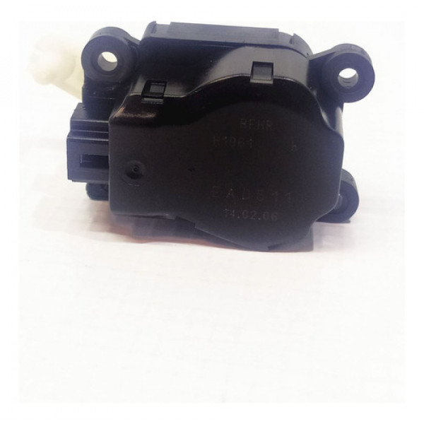 Motor Atuador Caixa Ar Condicionado Peugeot 307 2007    1390