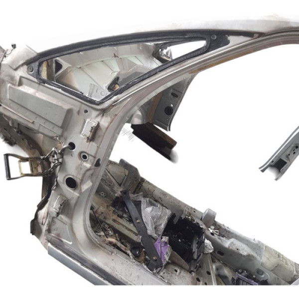 Caixa Ar Pé Coluna Central Esquerda Gm Meriva 1.8 8v 2005    Não Informado