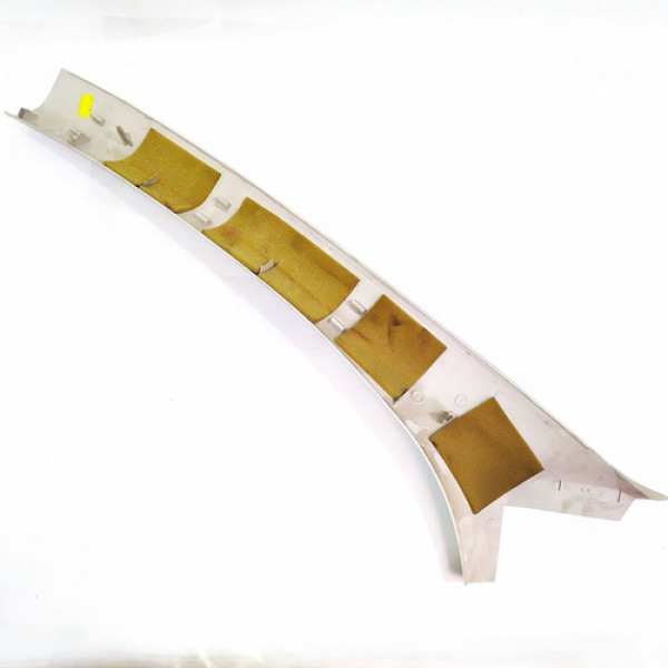 Capa Coluna Direita Para-brisa Peugeot 206 Sw 2008 8038