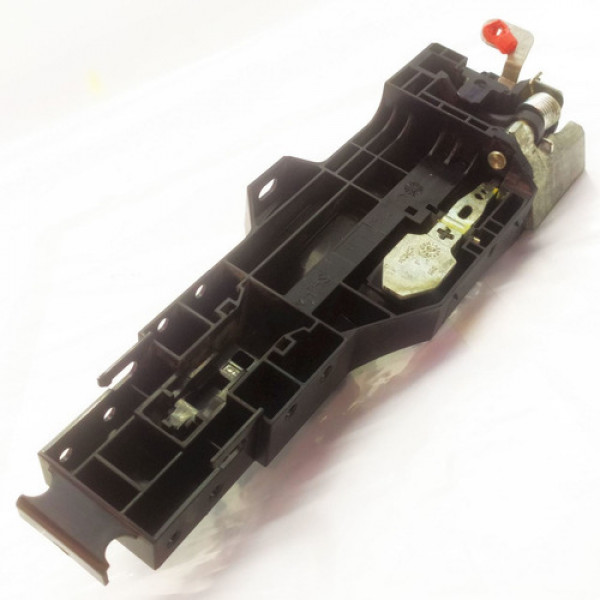 Maçaneta Externa Dianteira Esquerda Nissan March 1.6s  2012 