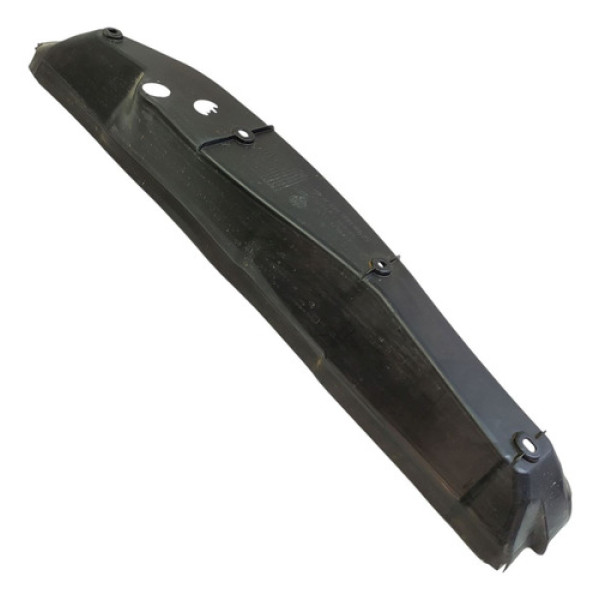 Defletor Interno Para Lama Esquerdo  Mercedes-benz C 200k 1. Não Informado