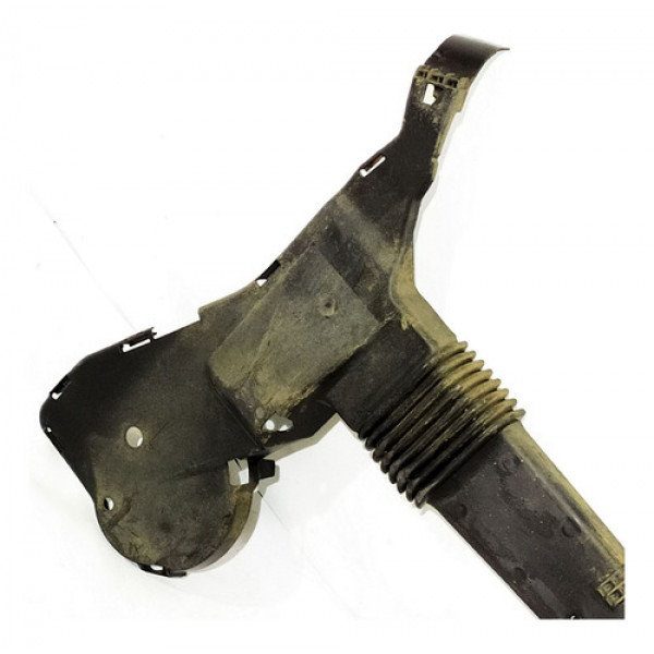 Capa Acabamento Eixo Traseiro Citroen C4 Picasso 2009    123