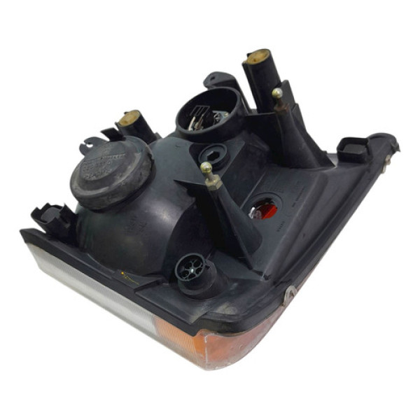 Farol Esquerdo Gm S10  2.4  2002 V1750 - P16 Direito/passageiro