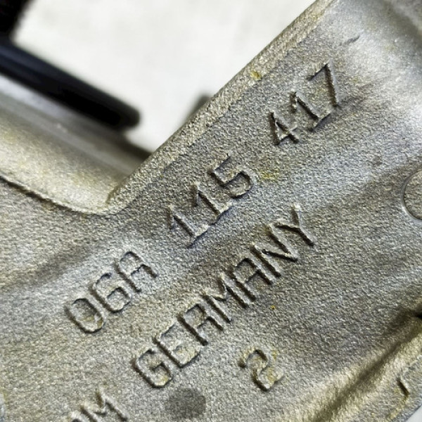 Cavalete Filtro Óleo Motor  Audi A3 1.8 T  1998 194183 Não Informado