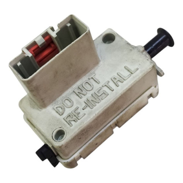 Interruptor Luz Pedal Freio Jeep Cherokee Sport 3.7 2005 186