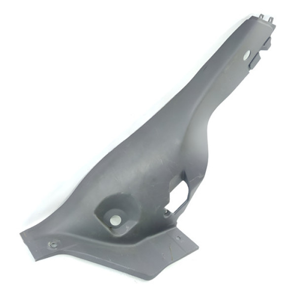 Acabamento Direito Coluna Banco Traseiro Fiat Palio Atract 1 - Não Informado