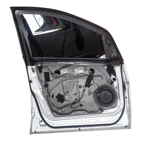 Porta Dianteira Esquerda Mercedes-benz B200 2.0 2008 V1683 - Traseira Não Informado Não Informado