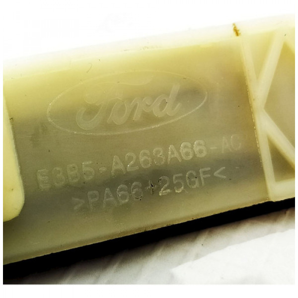 Guia Canaleta Vidro Traseiro Direito Ford Ka 1.0  2019 95707