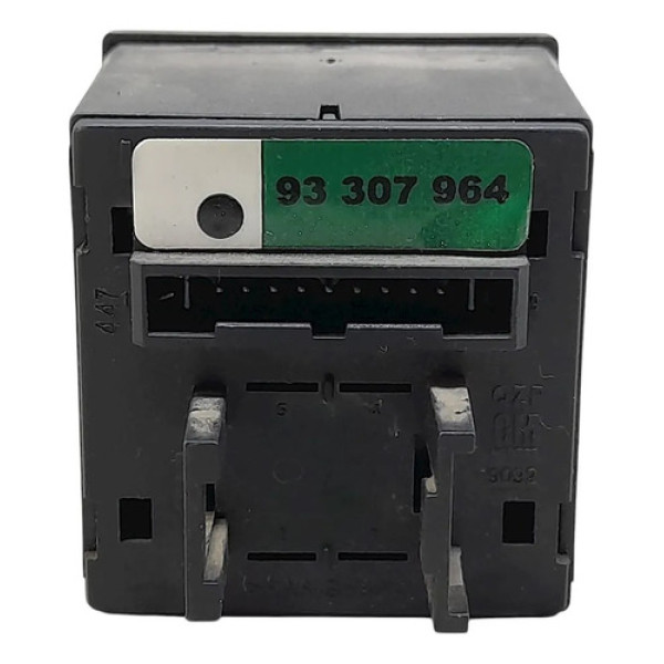 Botão Pisca Alerta Trava Portas Gm Vectra Gt  2008 208825 Não Informado