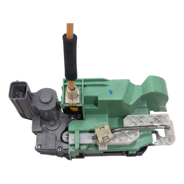 Fechadura Porta Traseira Esquerda  Fiat Linea Dual 1.8 16v 2