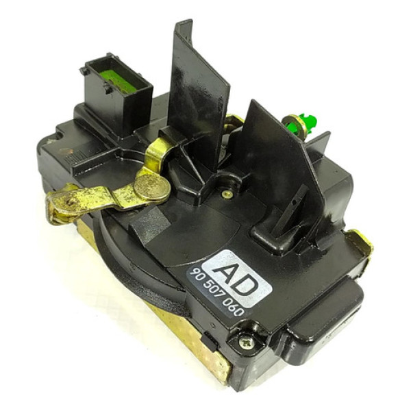 Fechadura Porta Dianteira Direita Gm Vectra 1998    136382