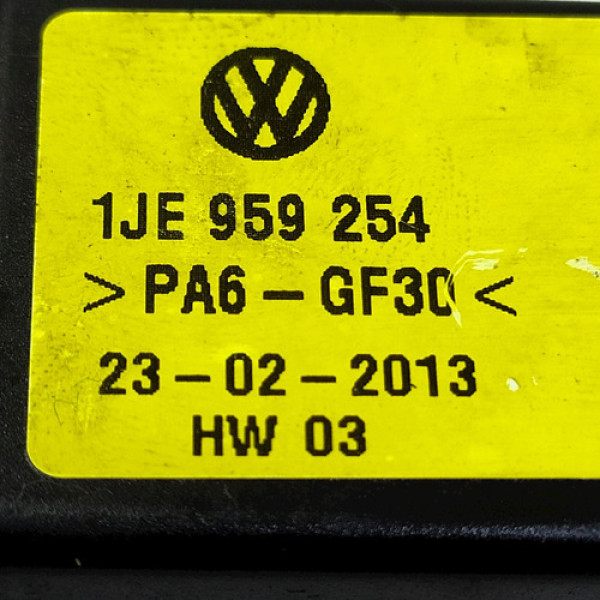 Relé Retrovisor Elétrico  Vw Saveiro 1.6 2013 195809 Não Informado