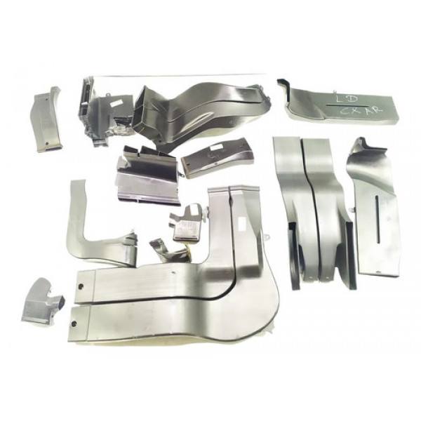 Kit Dutos Ar Condicionado Vw Touareg 4.2 2005 1301