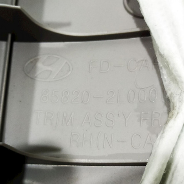 Capa Coluna Para-brisa Direita Hyundai I30 2.0  2011 46731