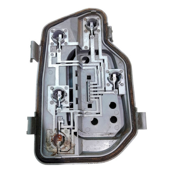 Circuito Lanterna Direita  Vw Polo 1.6 2003 204675 Direito/passageiro Não Informado