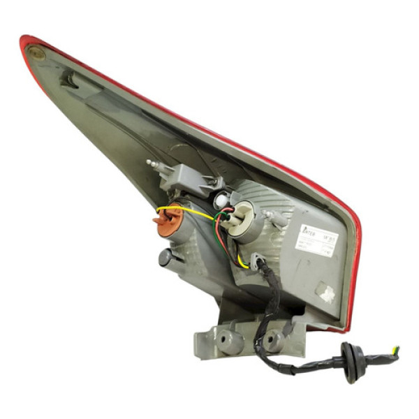 Lanterna Esquerda Hyundai Hb20 1.0  2013 V1796 - P20 Direito/passageiro Não Informado