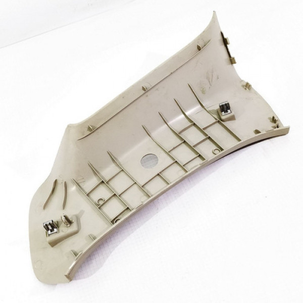 Capa Coluna Traseira Esquerda Gm Spin 2013    3046