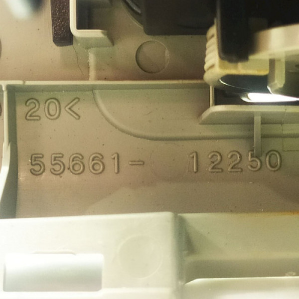 Difusor Ar Esquerdo Painel Toyota Corolla Xei20 2014 92102