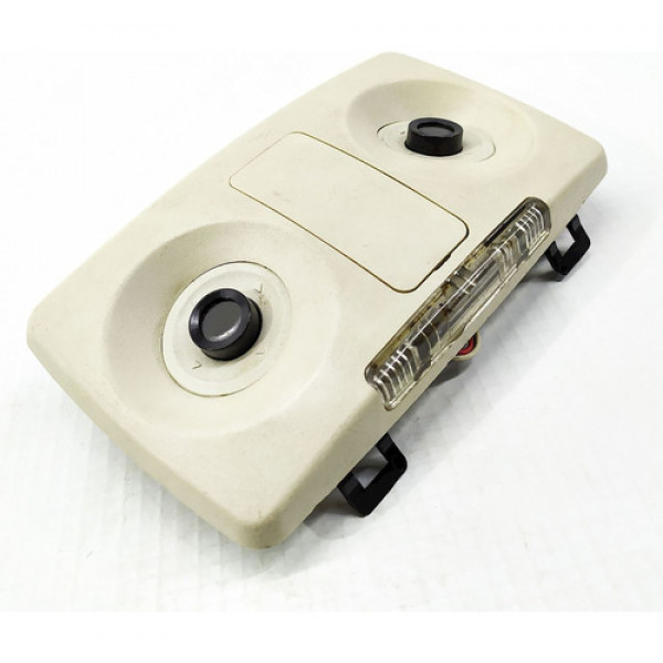 Luz Cortesia Dodge Journey 2011    153998