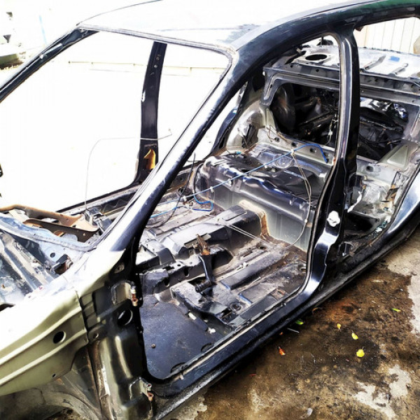 Caixa Ar Pé Coluna Central Esquerda Gm Classic Ls 2014 14857