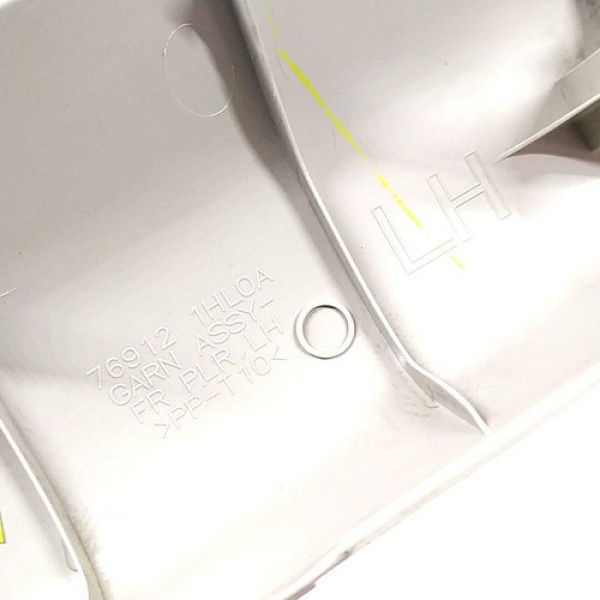 Capa Coluna Esquerda Para-brisa Nissan March 1.6s 2012 92624