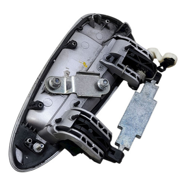 Maçaneta Externa Porta Traseira Esquerda  Fiat Linea Dual 1. Não Informado