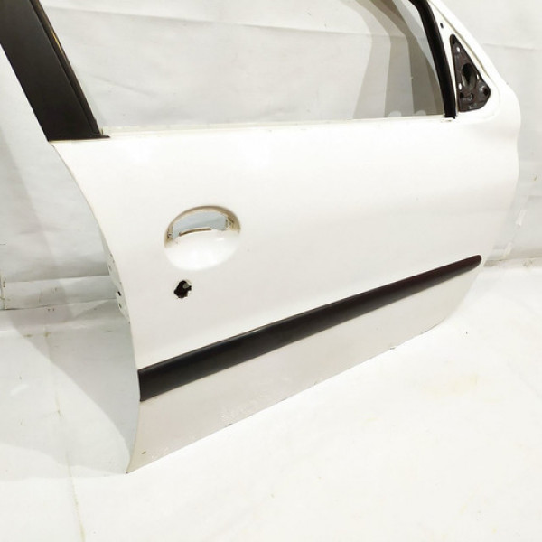 Porta Dianteira Direita Peugeot 206 1.6 8v 2001 V1342 - P32 Dianteira Direito Branco
