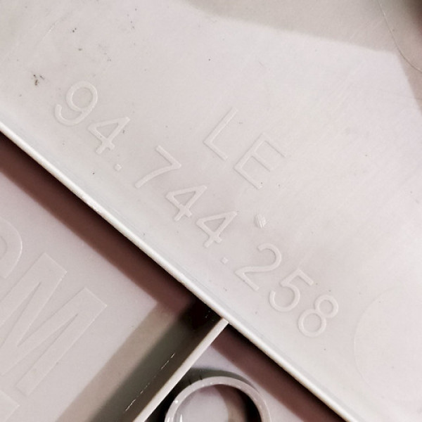 Capa Coluna Traseira Esquerda Gm Spin 2013    3046