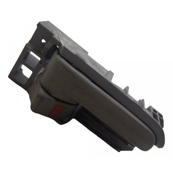 Maçaneta Interna A Porta Dianteira Direita Corolla 2004    1