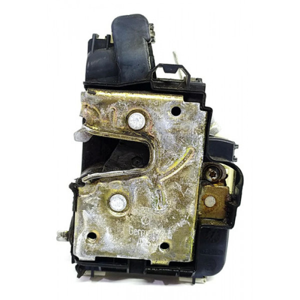 Fechadura Porta Traseira Direita Vw Polo Class 1.8  1999 131
