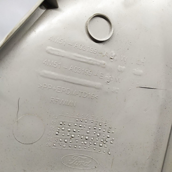 Capa Coluna Esquerda Para-brisa Ford Focus 2010    107739