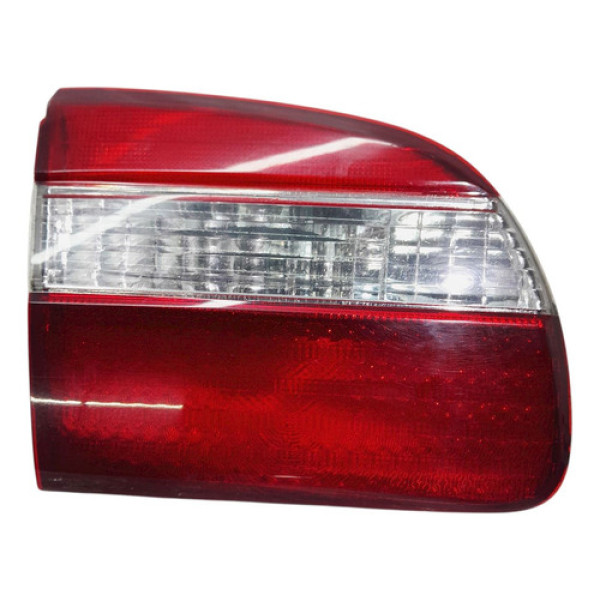 Lanterna Esquerda Tampa Traseira  Toyota Corolla 1.8  2002 2 Direito/passageiro Não Informado