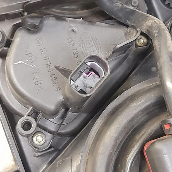 Farol Direito Bmw 540ia Dn81 2002 V1803 - P15 Direito/passageiro