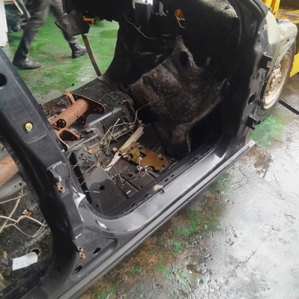 Caixa Ar Pé Coluna Central Direita  Gm Vectra 2.0  2006 2029 Não Informado