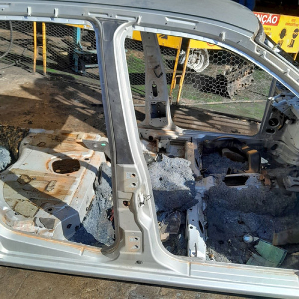 Caixa Ar Pé Coluna Central Direita  Fiat Palio Attractiv 1.4