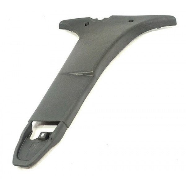 Capa Inferior Coluna Central Direita Renault Sandero Stepway