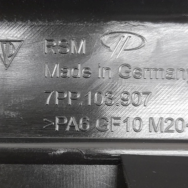 Acabamento Capa Esquerda Motor Porsche Cayenne S 4.8 T 2011 
