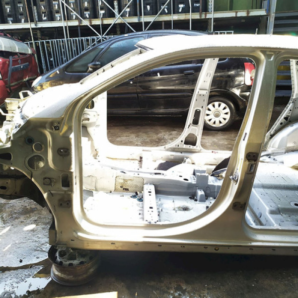 Caixa Ar Pé Coluna Central Esquerda  Dodge Journey R/t 2012  Não Informado