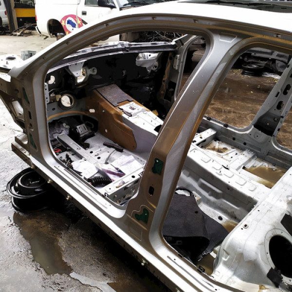 Caixa Ar Pe Coluna Central Esquerdo Mercedes-benz C 200k  20 Não Informado