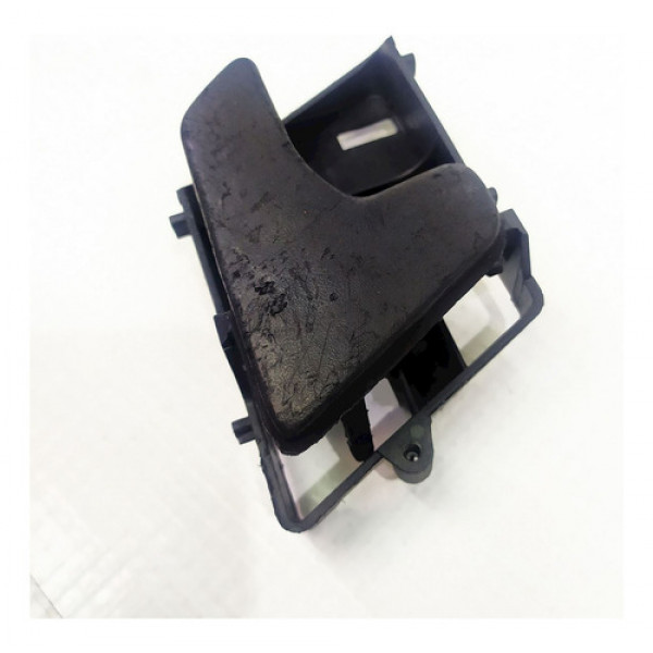 Maçaneta Inteira Porta Dianteira Direita Vw Polo Class 1.8   Preto Dianteira