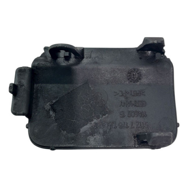 Tampa Acabamento Pino Reboque Para Choque Traseiro  Bmw 550i Não Informado