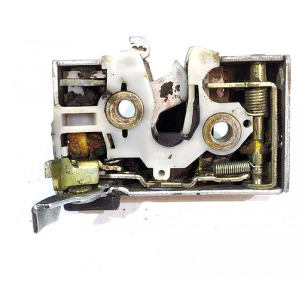 Fechadura Porta Dianteira Direita Vw Santana 2003    135928