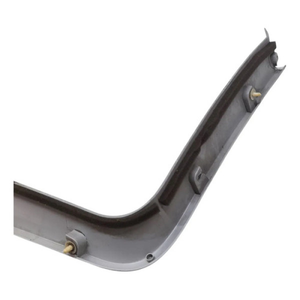 Moldura Interna Vidro Vigia Gm Meriva 1.8 8v 2005    205422 Não Informado