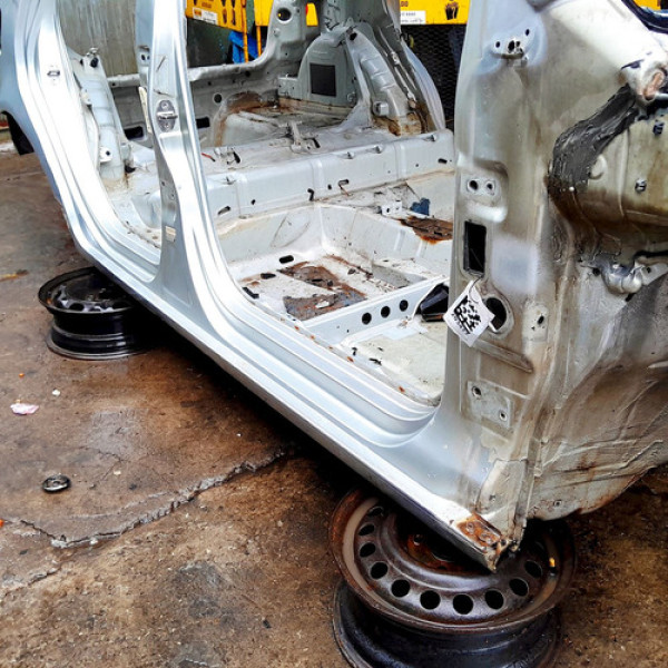 Caixa Ar Pé Coluna Direita  Vw Polo 1.6 2003 203477 Não Informado