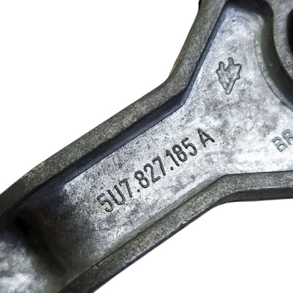 Haste Maçaneta Fechadura Tampa Traseira  Vw Saveiro 1.6 2013 Não Informado