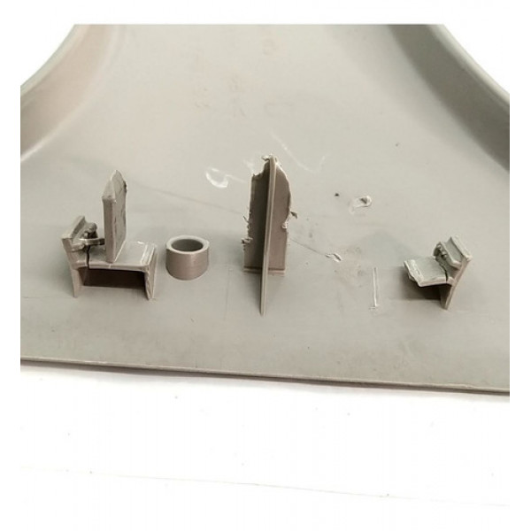 Capa Superior Coluna Central Direita Ford Fiesta 2004 54376